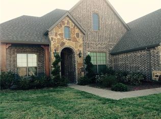 119 Stallion St, Waxahachie, TX 75165