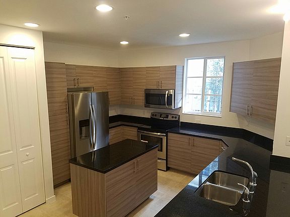 3rd image of 2484 SW 81st Ave Miramar Fl 33025