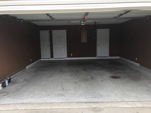 2nd image of 2512 Whitecliff Ln