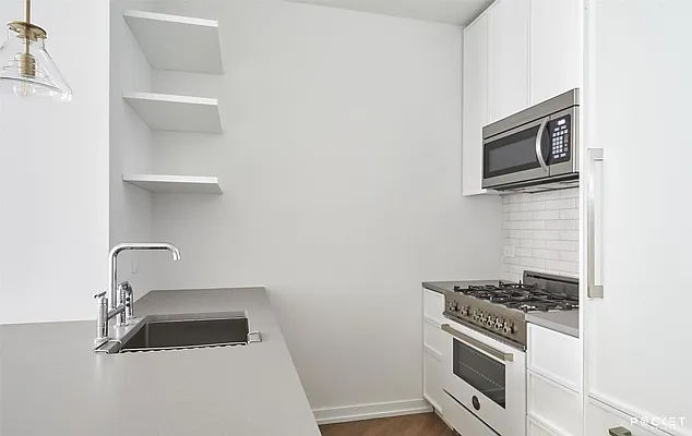 Rented by PocketBroker Inc | media 27