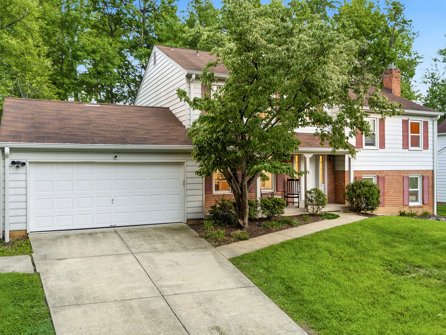 5 bed, 2.5 bath, 1866 sqft, $3,800 — Photo 4