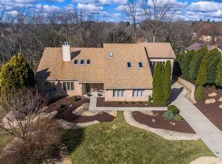4061 Willow Creek Dr, Gibsonia, PA 15044