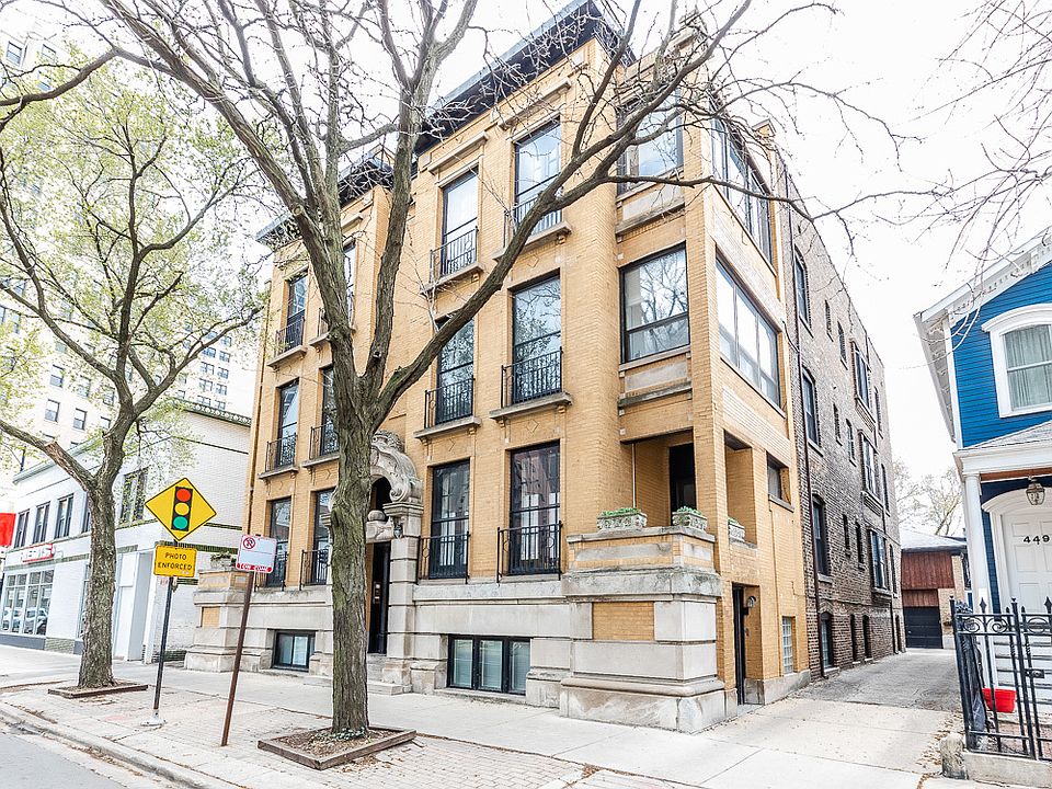 1st image of 447 W Fullerton Pkwy APT 3W