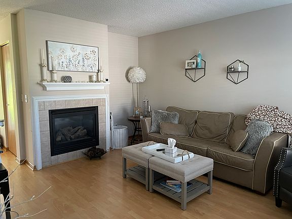 3rd image of 7784 Village Pl