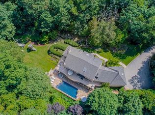33 Hemlock Hls, Chappaqua, NY 10514