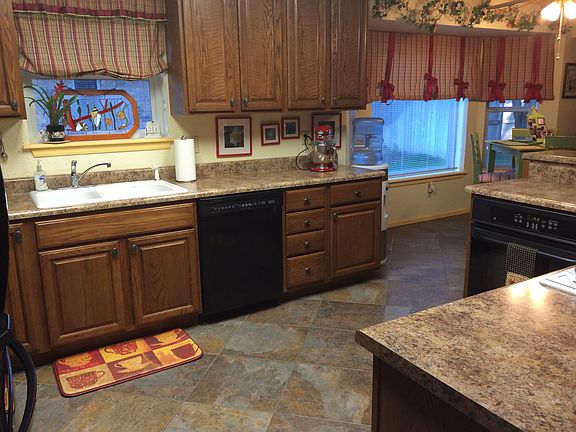 5th image of 4216 Roxton Dr