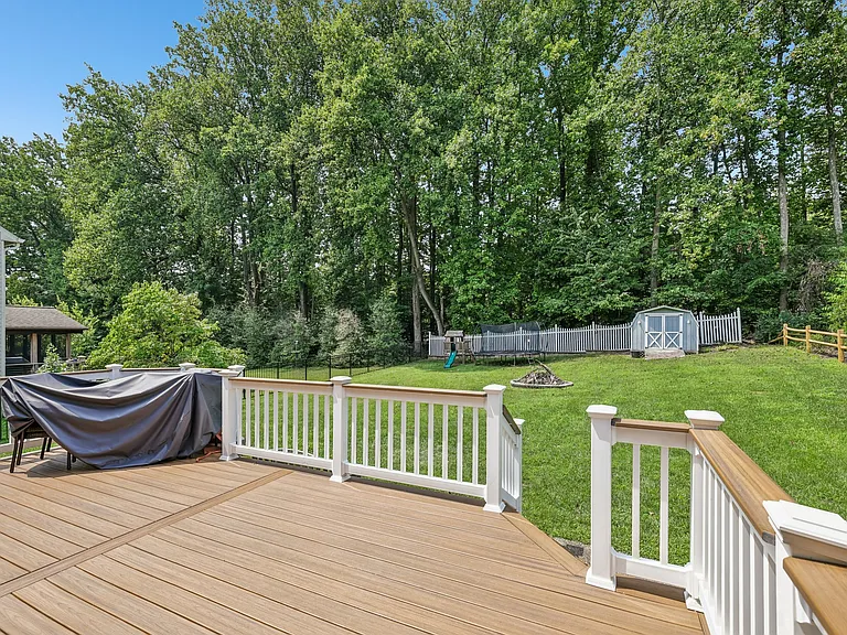 8647 Water Fall Dr — Photo 25