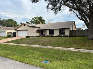 113 Sevilla Ave, Royal Palm Beach, FL 33411