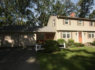 74 Knollwood Dr, Longmeadow, MA 01106