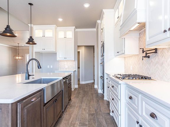Homes by Taber Poppey Half Bath Floor Plan-12604 Pinewood Lane