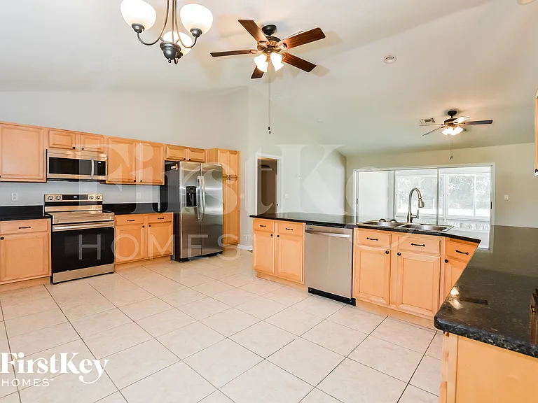 207 Shannon Ln — Photo 7