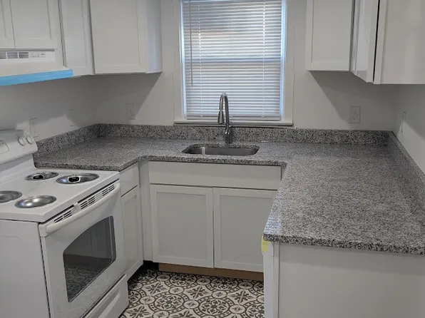 1871 S Front St, Allentown, PA 18103