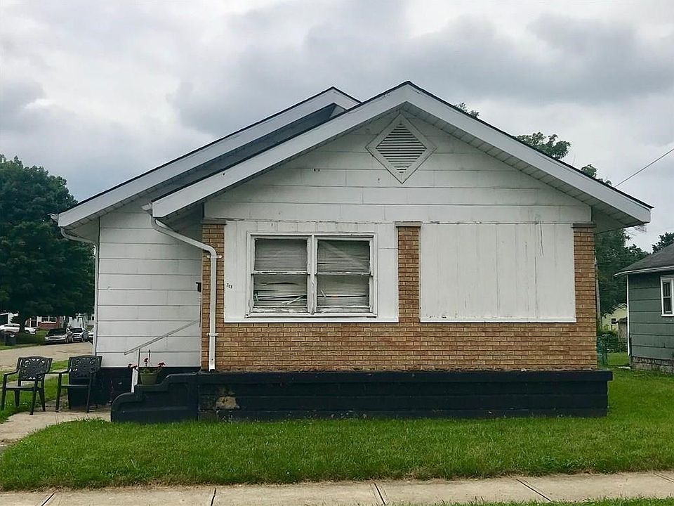 2nd image of 703 W 22nd St