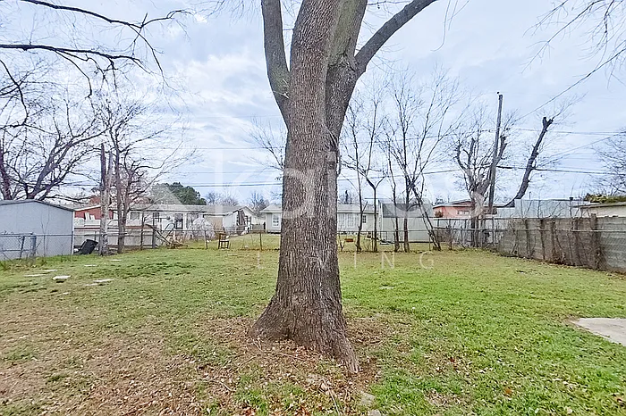 1604 Norman St — Photo 18