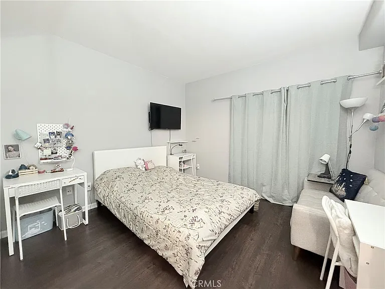 3401 S Bentley Ave #203 — Photo 15