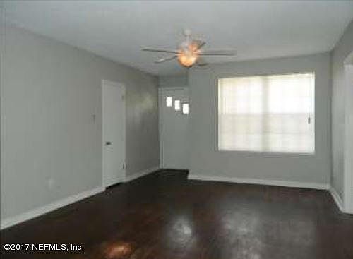 2nd image of 3168 Belden Cir