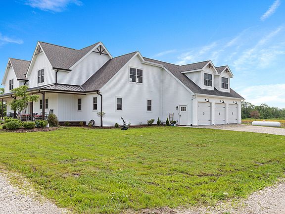 2nd image of 4457 E Minooka Rd