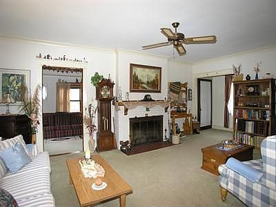 2nd image of 307 N Ashland Ave