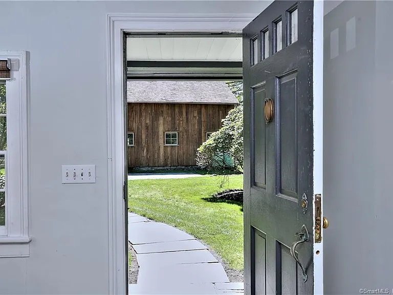 284 Lyons Plain Rd #283 — Photo 2