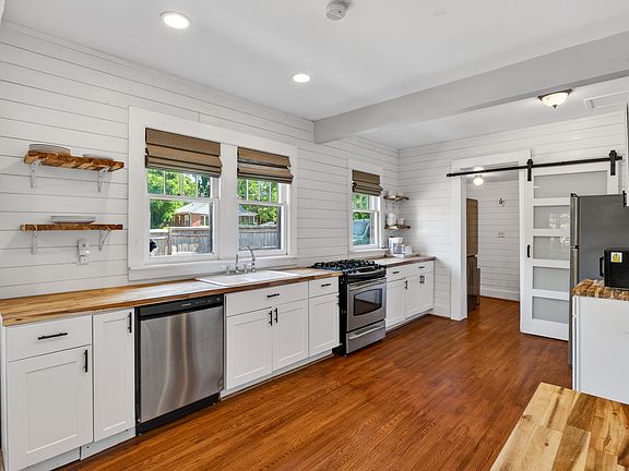 5th image of 405 Walnut Ave