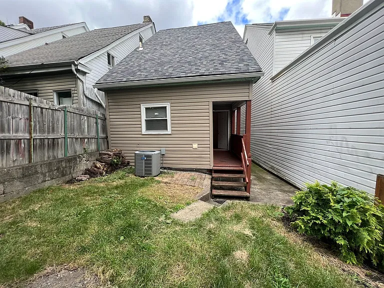 2414 Patterson St — Photo 18