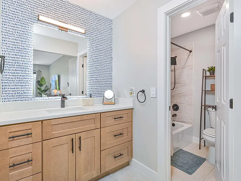 6386 Royal Woods Dr — Photo 29