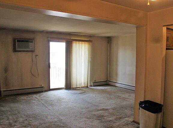 4th image of 3827 W 123rd St APT 201