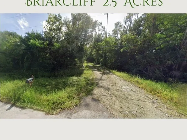 15671 Shamrock Dr, Fort Myers, FL 33912