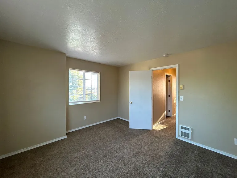 123 W Antler Ave — Photo 9