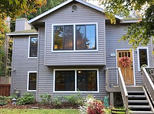 1211 NE 96th St, Seattle, WA 98115