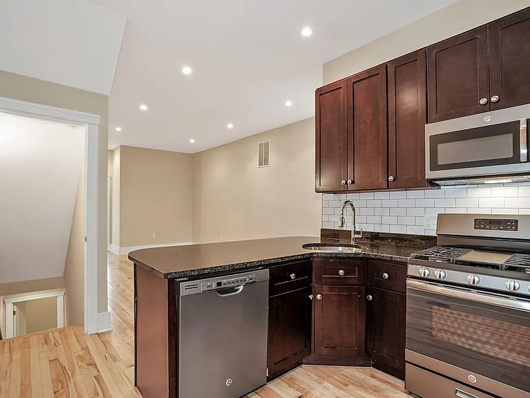 28 Florida Ave NE #1 — Photo 1