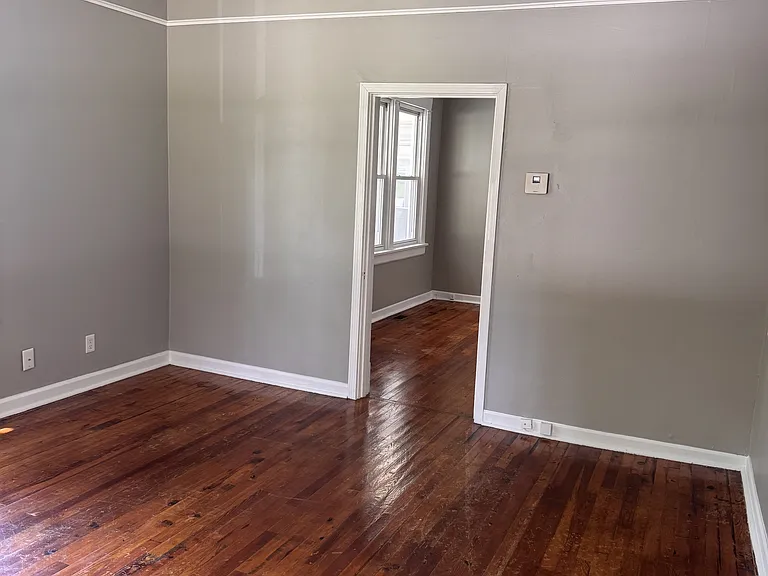 1115 S Main Ave — Photo 17