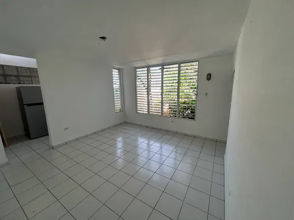 977 Volta, San Juan, PR 00927