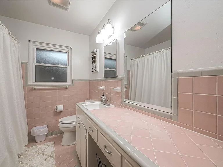6414 Pineshade Ln — Photo 16