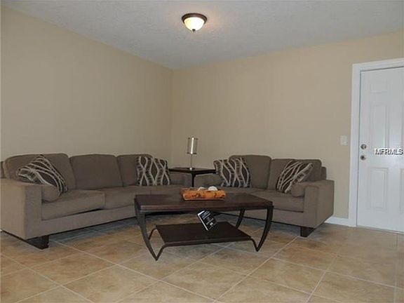 3rd image of 510 Lucile Way