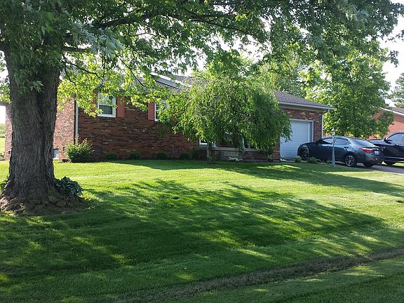 3rd image of 113 Southdale Dr