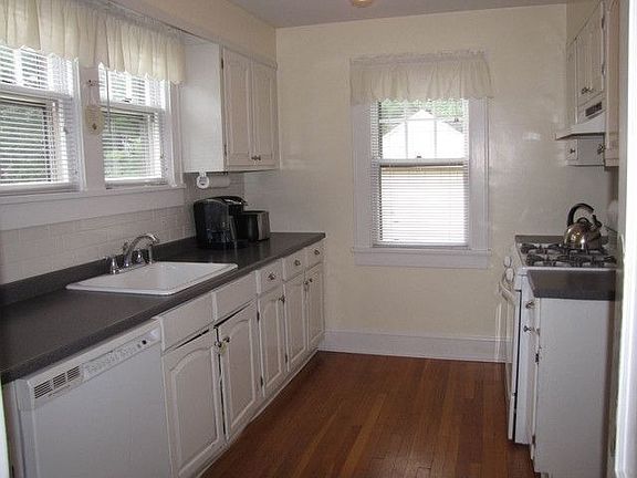 4th image of 9 Archer Ave
