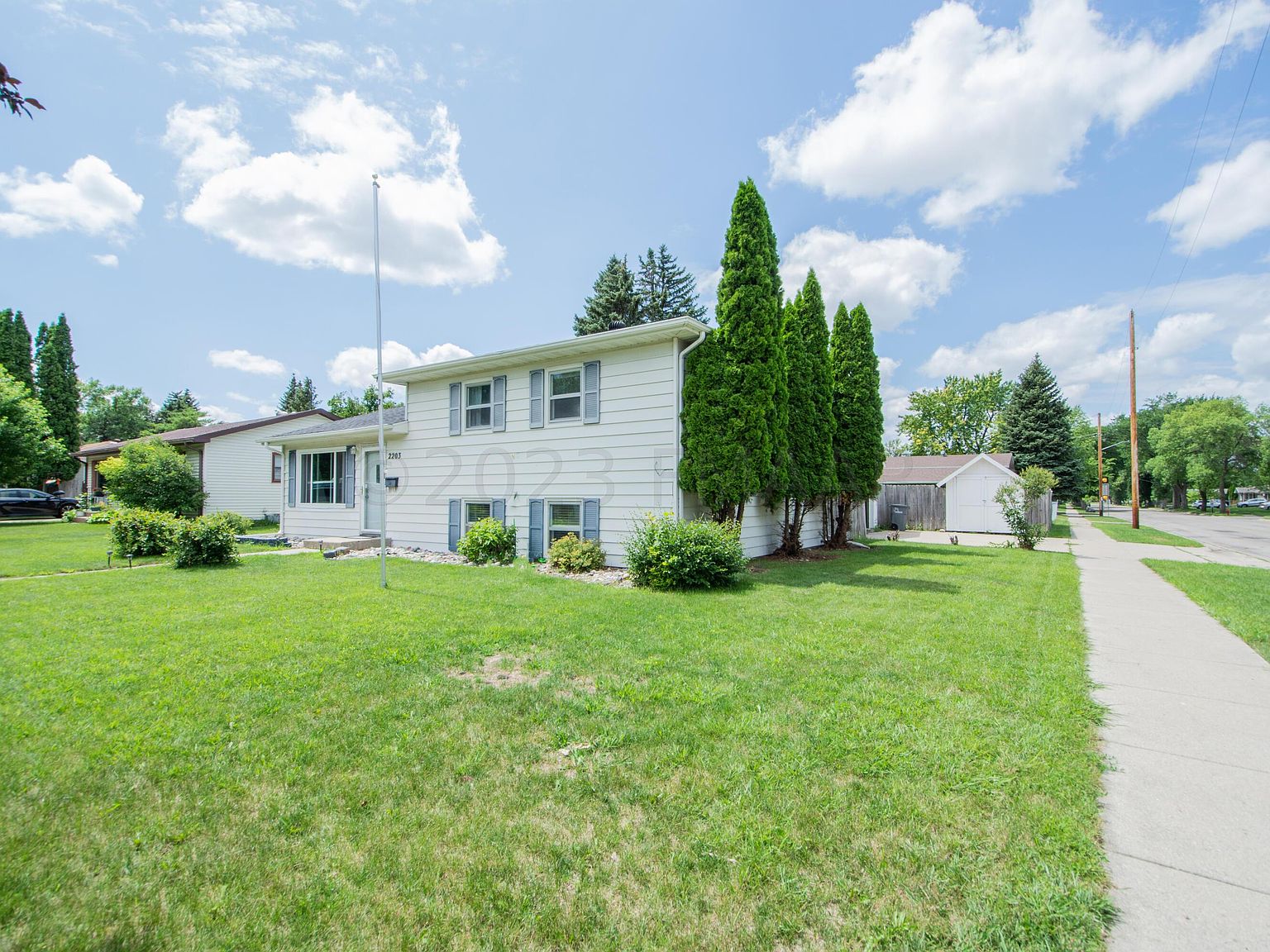 2203 11th St S, Moorhead, MN 56560 MLS 233170 Zillow