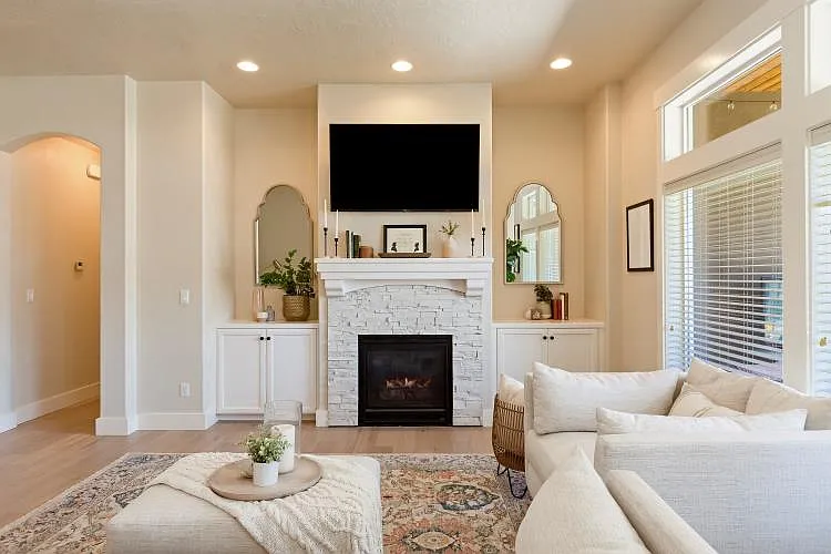 522 E Washakie St — Photo 3