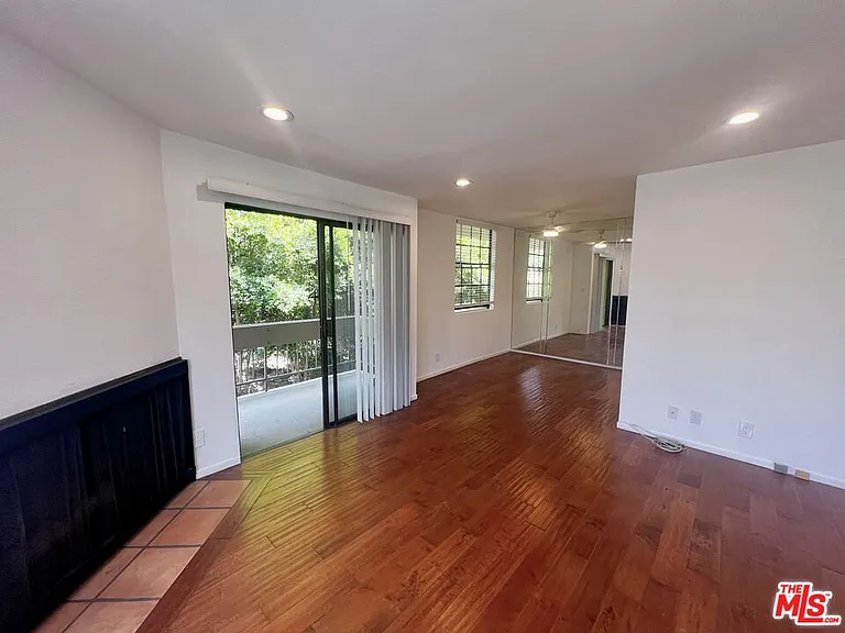 750 N Kings Rd #210 — Photo 3