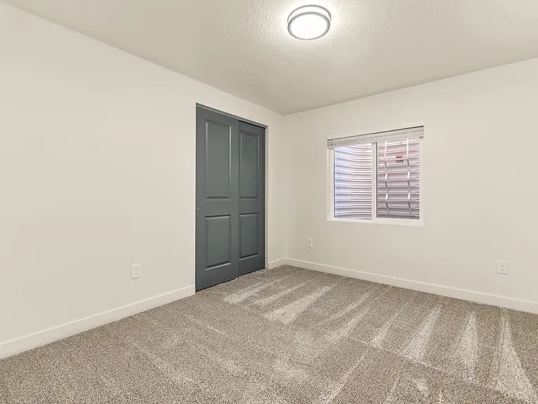 353B E 1100 N — Photo 6