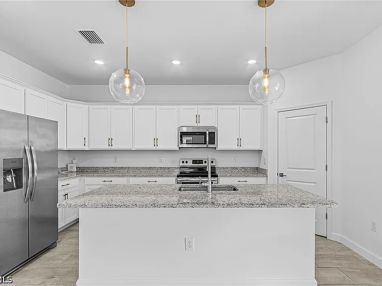 11151 Timber Creek Dr E — Photo 11