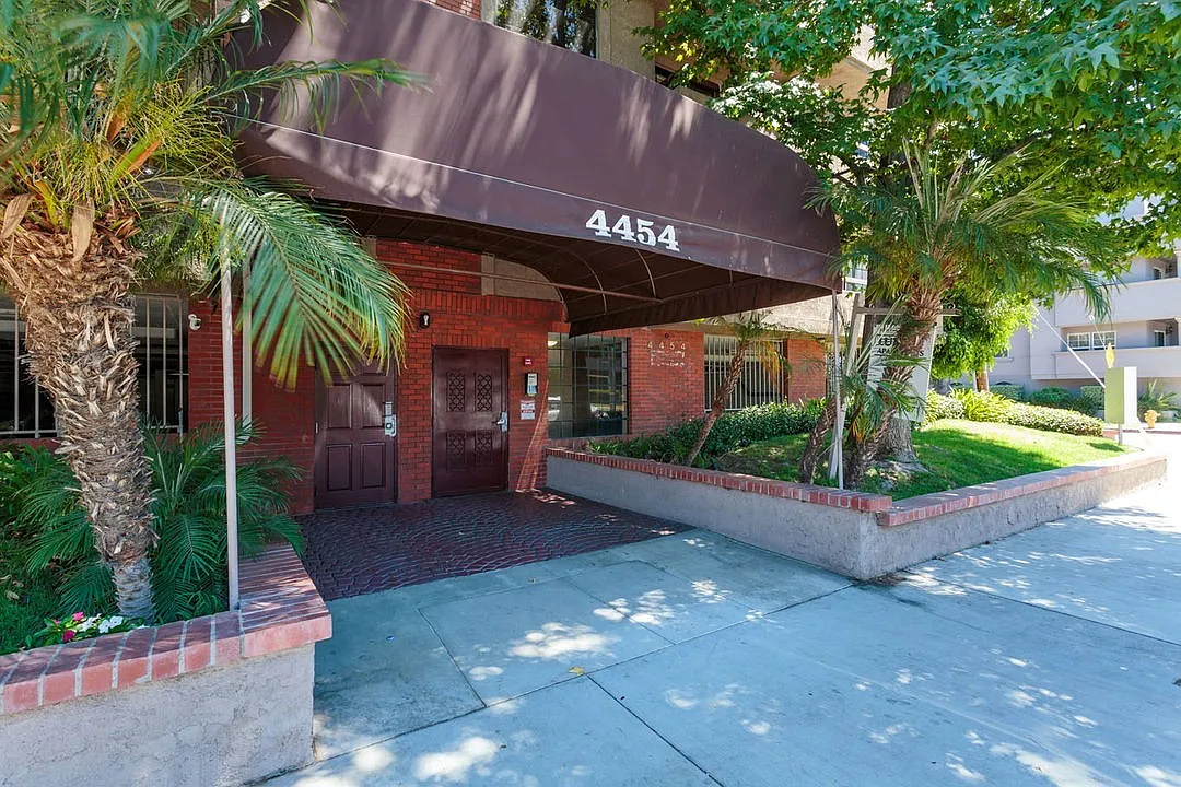 4454 Coldwater Canyon Ave — Photo 1