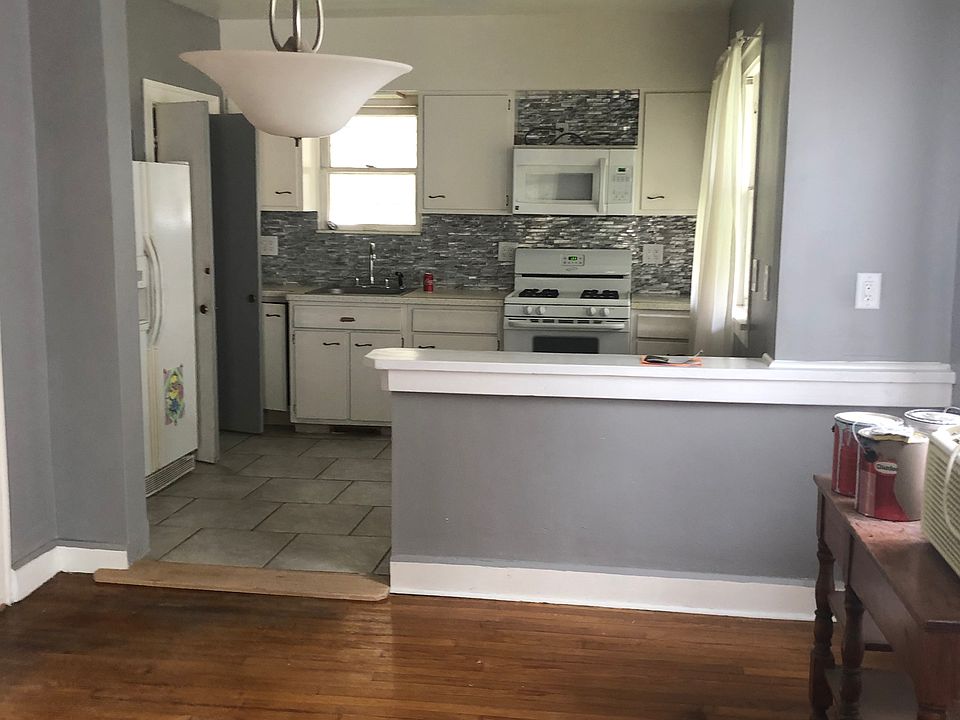 1st image of 2117 Hurley Ave