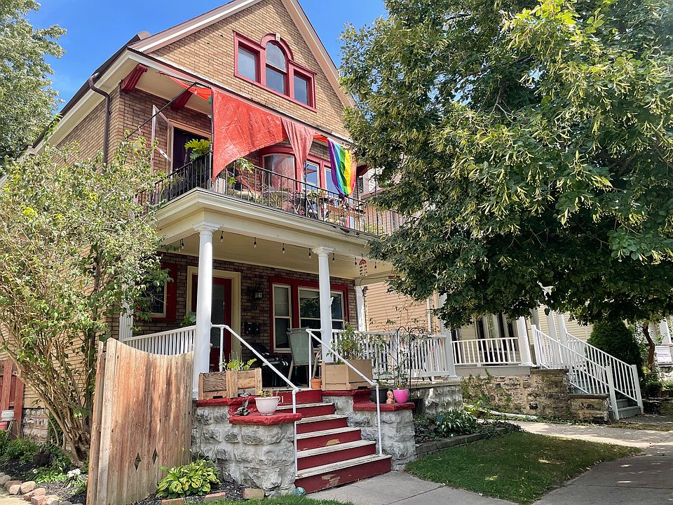 1st image of 21 Florence Ave #1