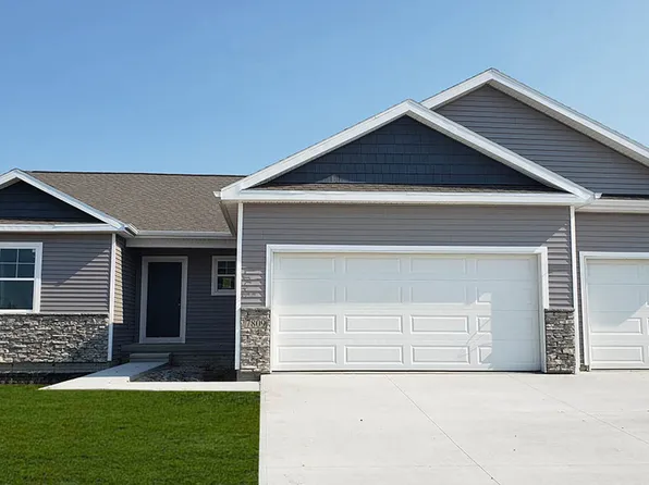 4738 173rd St, Urbandale, IA 50323