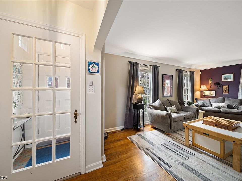 2479 Fenwick Rd, University Heights, OH 44118 Zillow