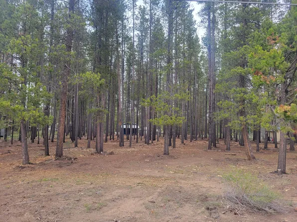 16100 Lava Dr, La Pine, OR 97739