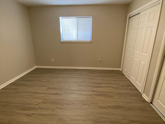 5th image of 4632 Holly St #1