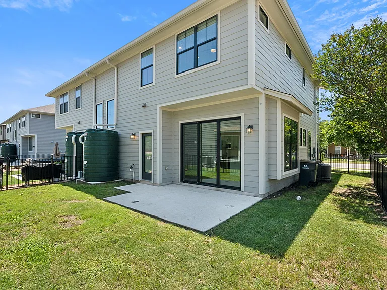 1701 S Pine St #A — Photo 14